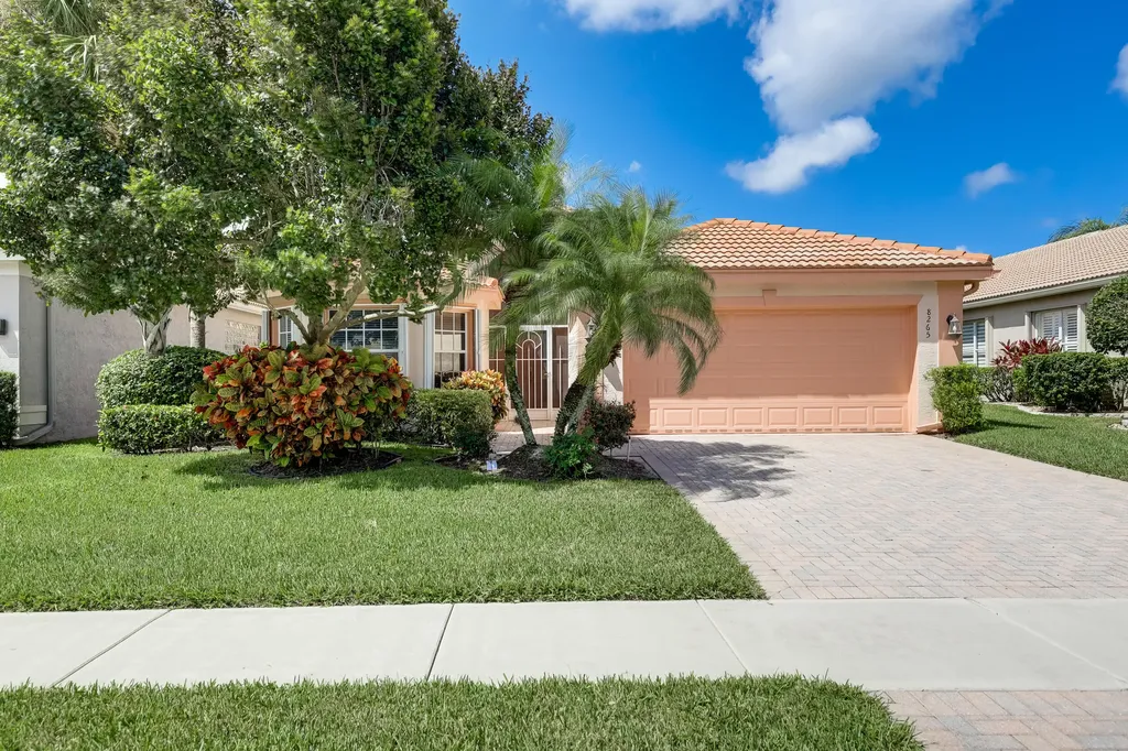 8265 La Jolla Vista Lane Lake Worth FL 33467