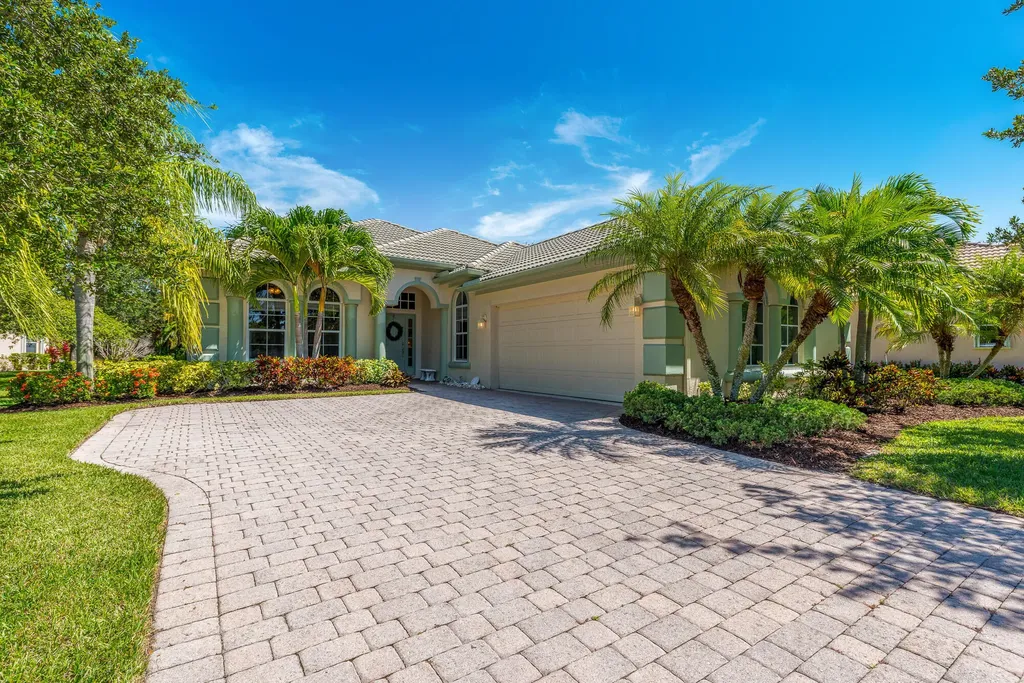 1347 NW Mossy Oak Way Jensen Beach FL 34957
