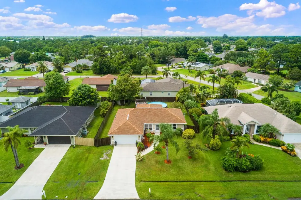 2110 SW Gemini Lane Port St Lucie FL 34984