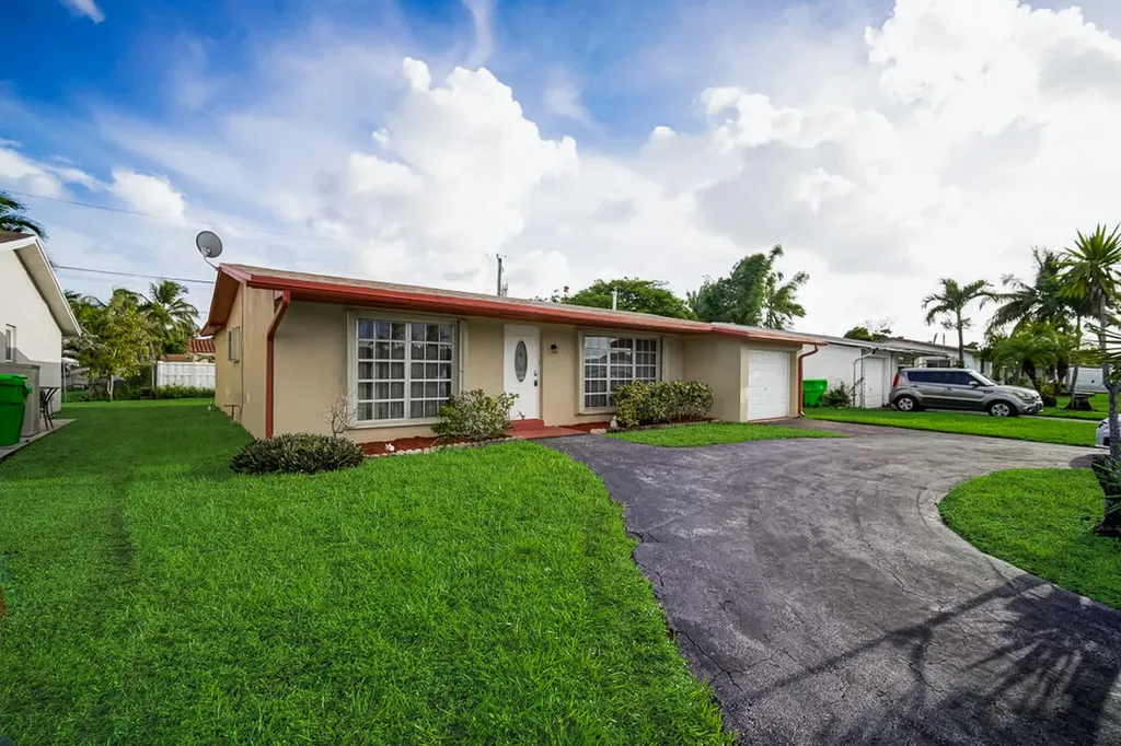 9564 NW 26th Street Sunrise FL 33322