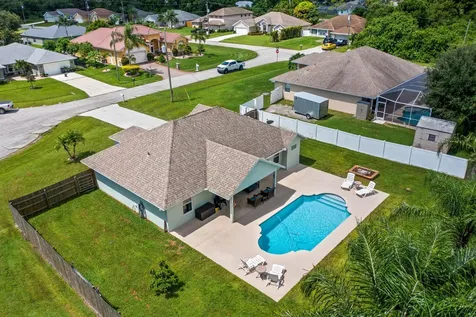 6313 NW Dora Court Port St Lucie FL 34983