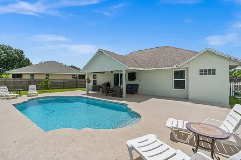 6313 NW Dora Court Port St Lucie FL 34983