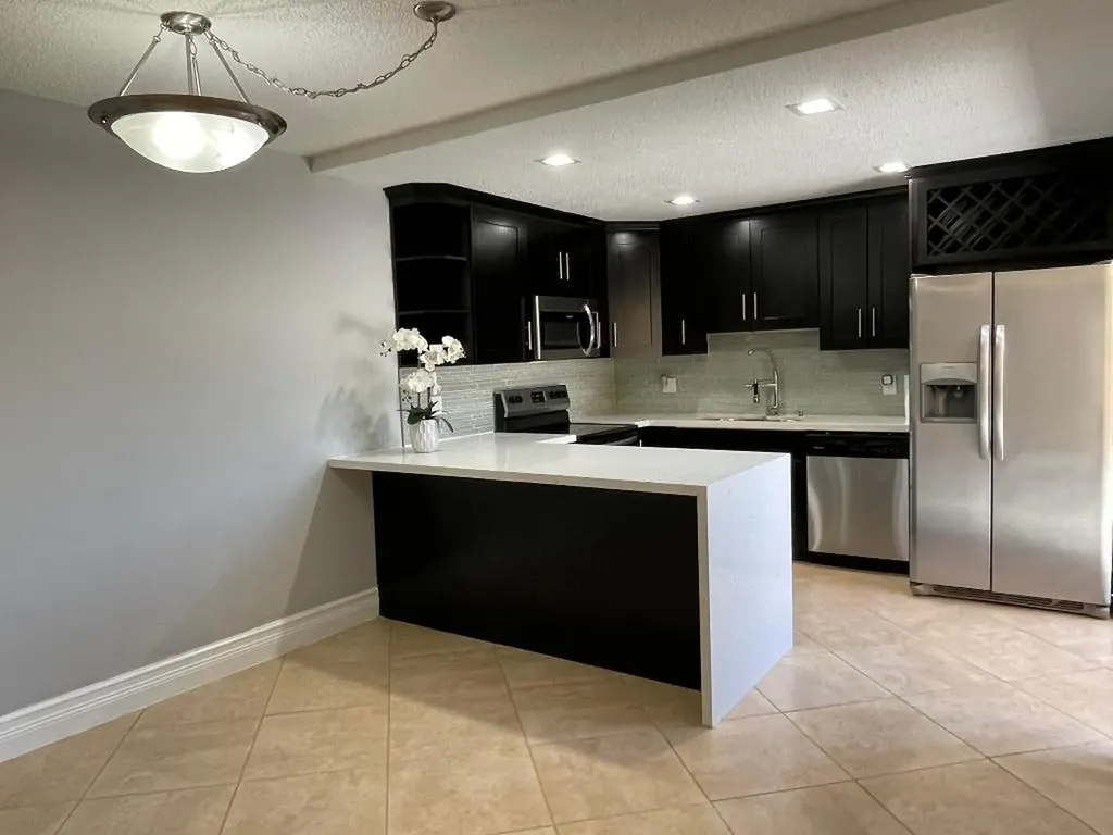 20 Lake Arbor Drive Palm Springs FL 33461