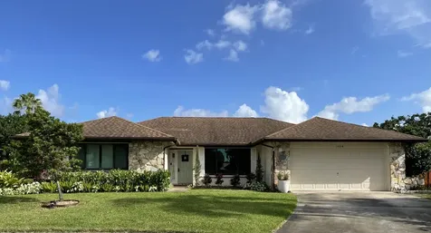 1444 Rudder Cove Wellington FL 33414
