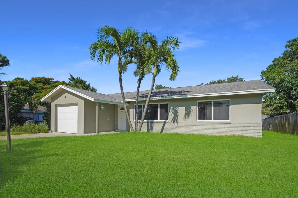 6902 Westview Drive Lake Worth FL 33462