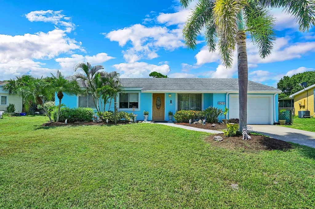 1382 SE Mohave Street Port St Lucie FL 34952