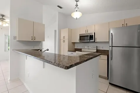 6762 NW Argus Street Port St Lucie FL 34983