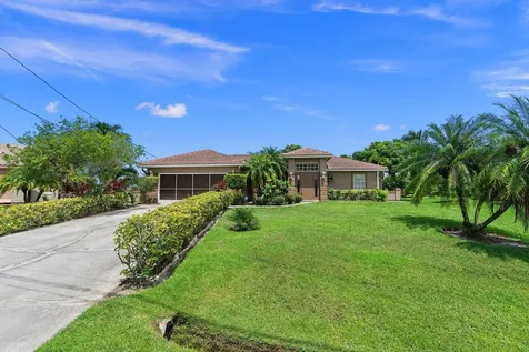 6762 NW Argus Street Port St Lucie FL 34983
