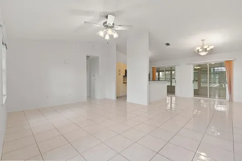 6762 NW Argus Street Port St Lucie FL 34983