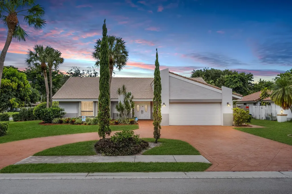 10124 Ramblewood Drive Coral Springs FL 33071