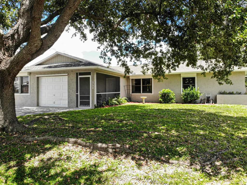350 SW Ridgecrest Drive Port St Lucie FL 34953