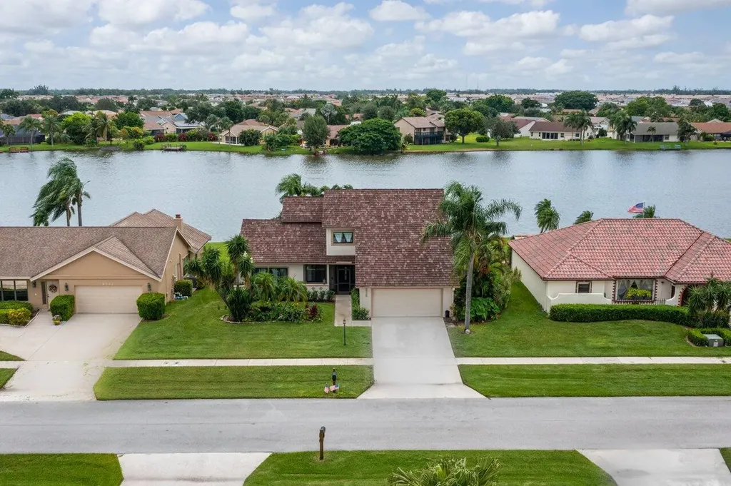 8525 Bonita Isle Drive Lake Worth FL 33467
