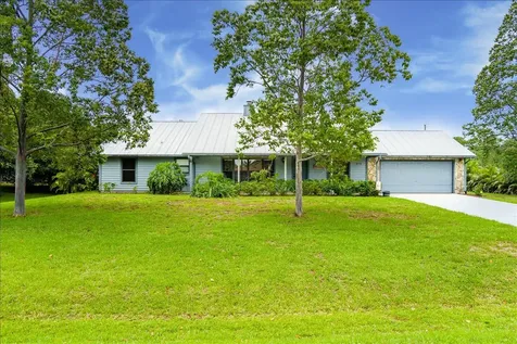 899 Woodlands Drive Port St Lucie FL 34952