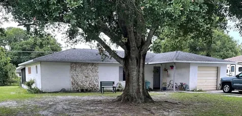 7405 Kenwood Road Fort Pierce FL 34951