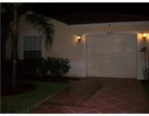 6653 Country Winds Cove Lake Worth FL 33463