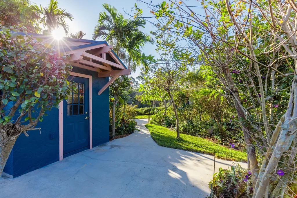 4884 Bonanza Court Palm Beach Gardens FL 33418