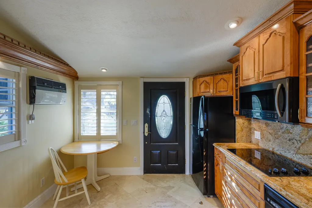 4884 Bonanza Court Palm Beach Gardens FL 33418