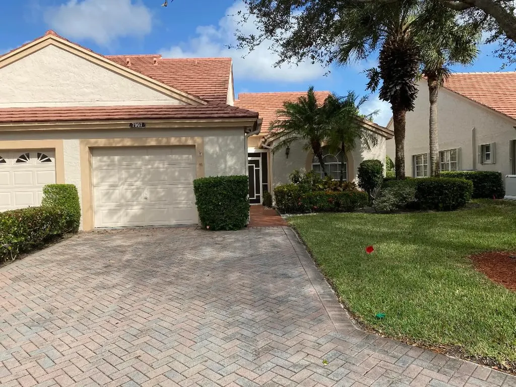7907 Lake Sands Drive Delray Beach FL 33446