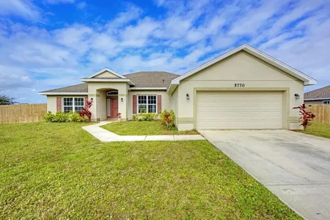 5770 NW Lynn Court Port St Lucie FL 34986