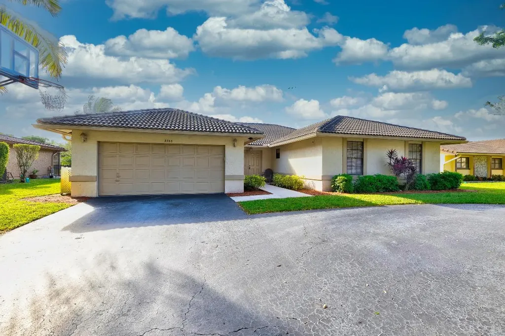 8348 NW 7th Street Coral Springs FL 33071