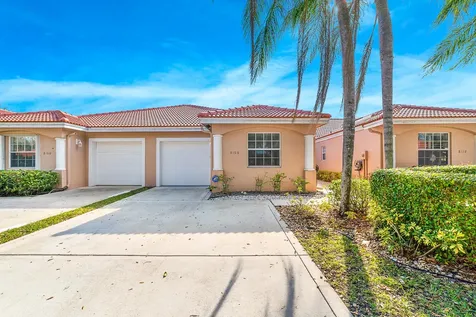 8106 Via Di Veneto Boca Raton FL 33496