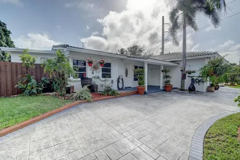 1500 NE 32nd Place Pompano Beach FL 33064