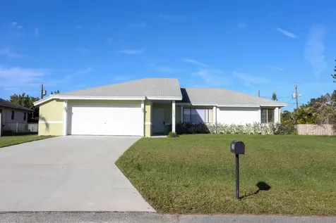 2526 SE Oaklyn Street Port St Lucie FL 34984