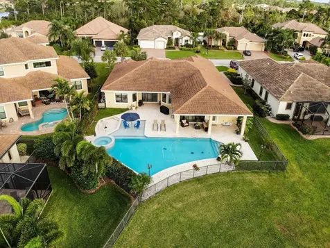 3154 NW Stoney Creek Avenue Jensen Beach FL 34957