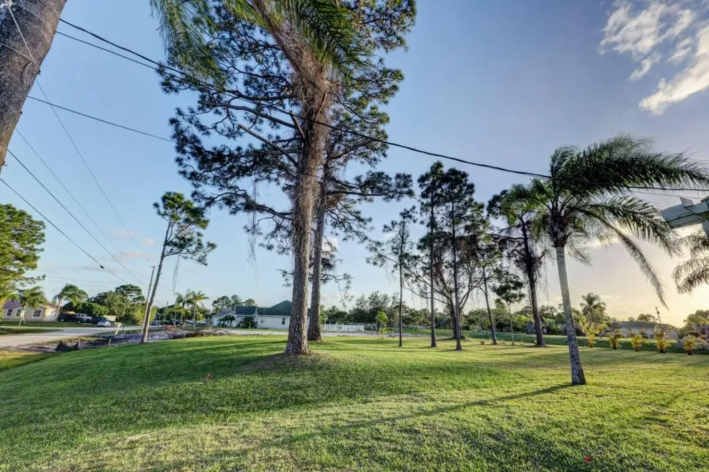 154 SW Ridgecrest Drive Port St Lucie FL 34953