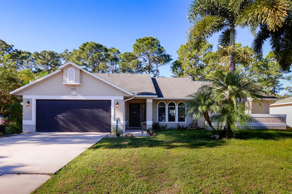 3734 SW Kistler Street Port St Lucie FL 34953