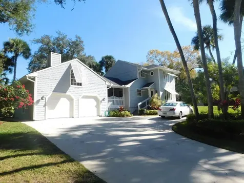 2370 Sweetwater Drive Fort Pierce FL 34981