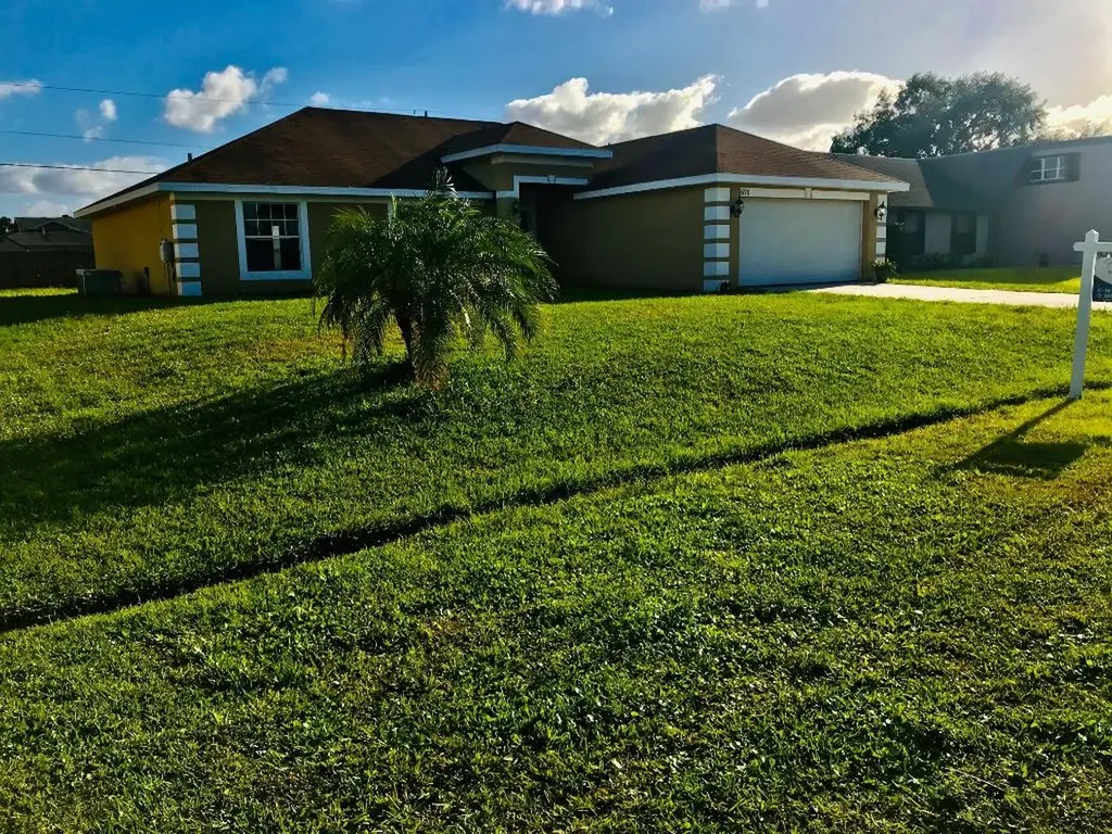 620 SW Sandbar Terrace Port St Lucie FL 34953