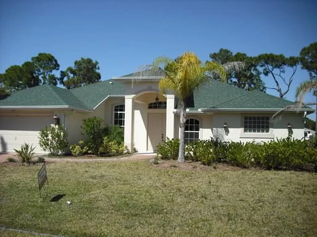 1985 SW Golden Avenue Port St Lucie FL 34953