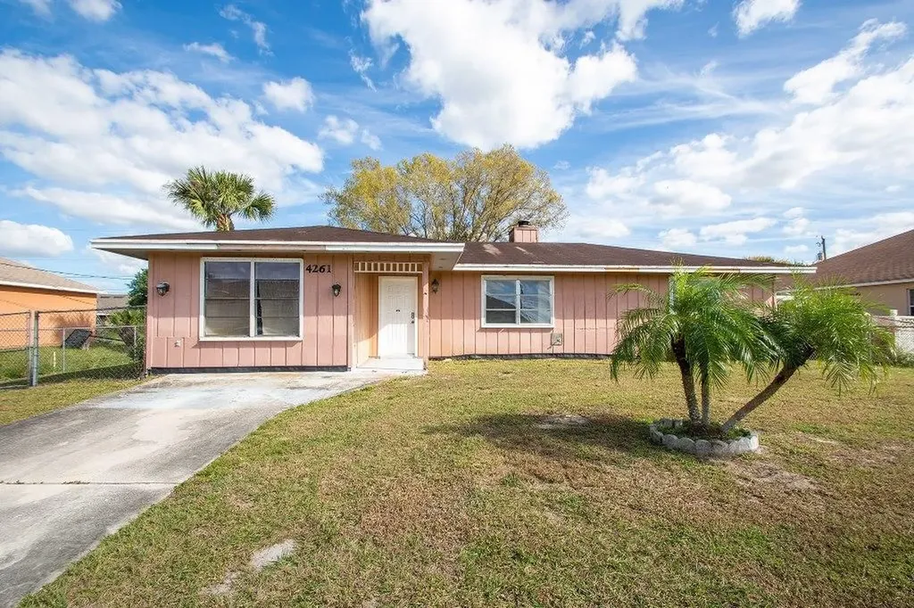 4261 SW Jared Street Port St Lucie FL 34953
