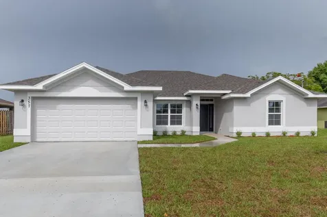 530 SW Violet Avenue Port St Lucie FL 34983