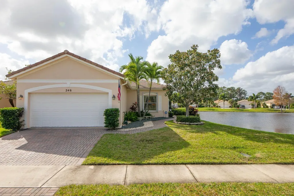 246 SW Manatee Springs Way Port St Lucie FL 34986