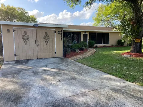 2835 Rogers Road Fort Pierce FL 34981