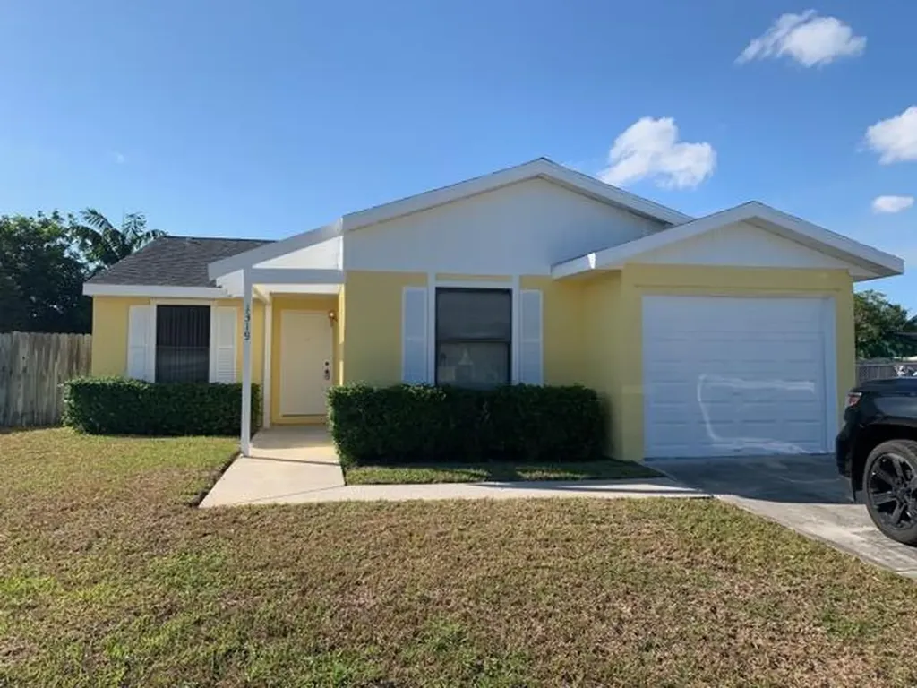 1319 Donwoods Lane Royal Palm Beach FL 33411