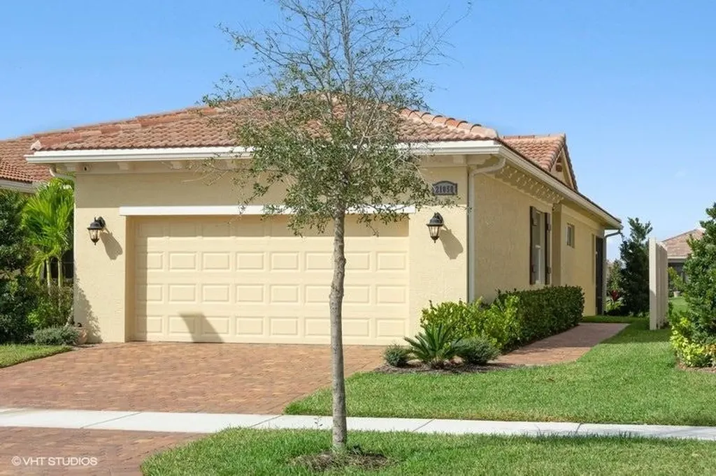 21050 SW Modena Way Port St Lucie FL 34986