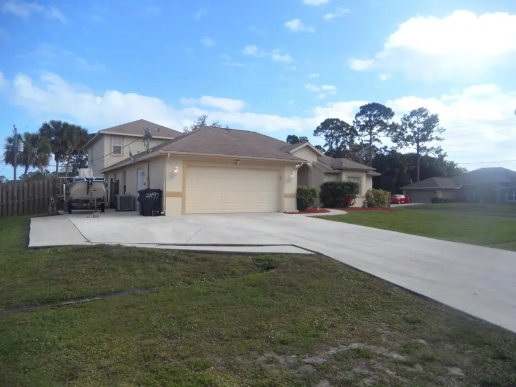 2497 SW Roney Road Port St Lucie FL 34953
