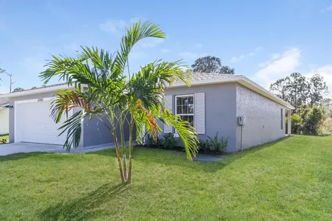 2092 SW Altman Avenue Port St Lucie FL 34953