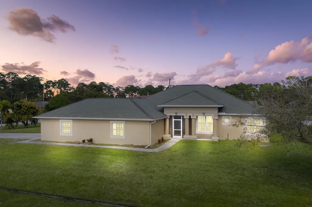 1781 SW Whipple Avenue Port St Lucie FL 34953