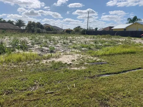 2662 SW Opechee Avenue Port St Lucie FL 34987