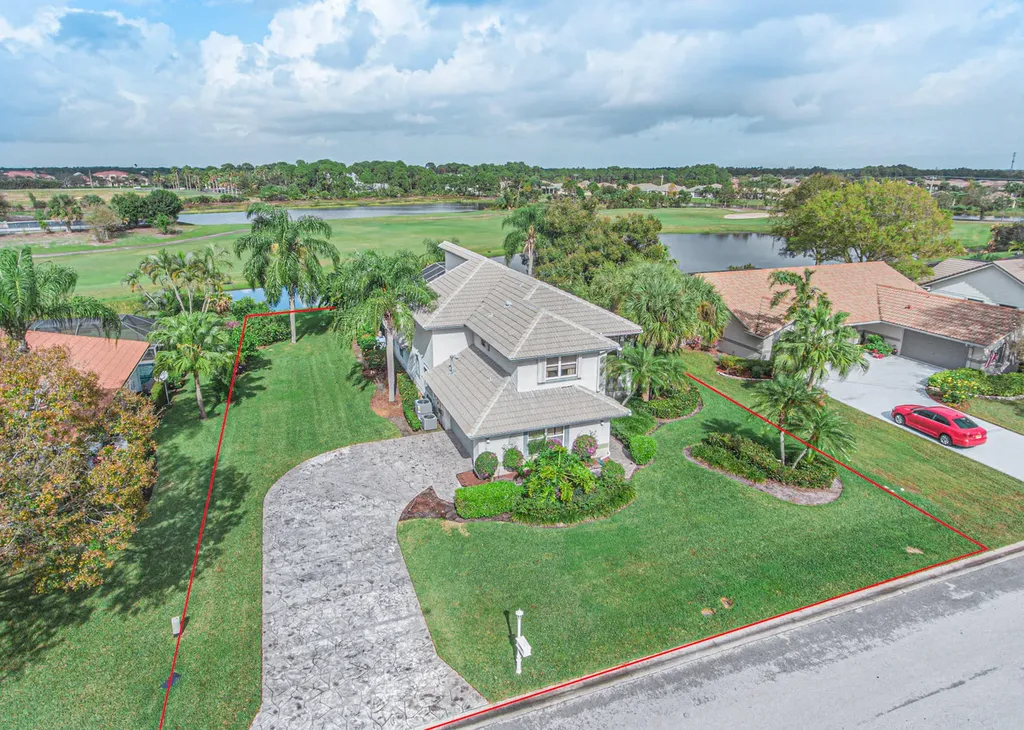 1215 SW Bent Pine Cove Port St Lucie FL 34986