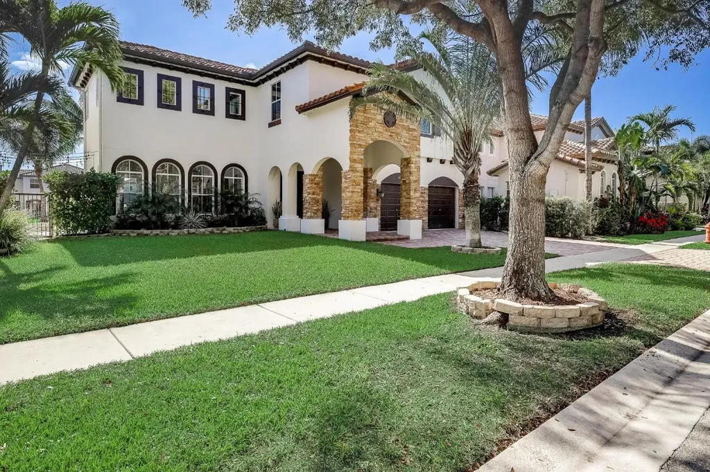4205 Artesa Drive Boynton Beach FL 33436