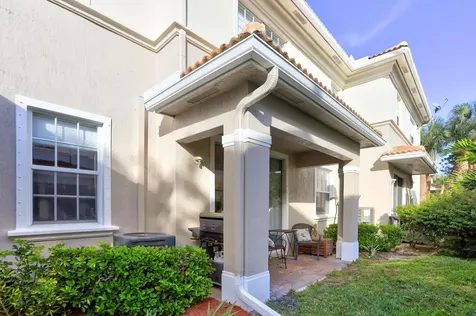 4438 Regal Court Delray Beach FL 33445