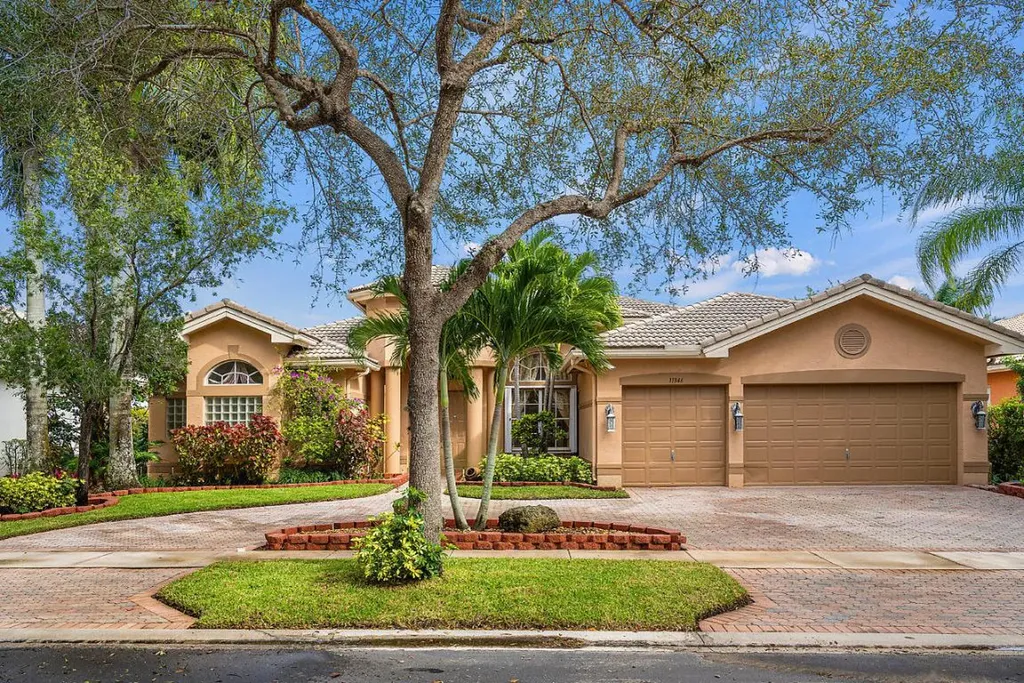 11846 Bayfield Drive Boca Raton FL 33498