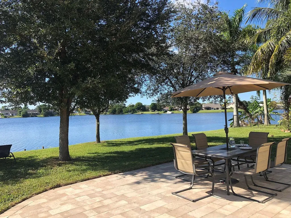 12785 Westport Circle Wellington FL 33414
