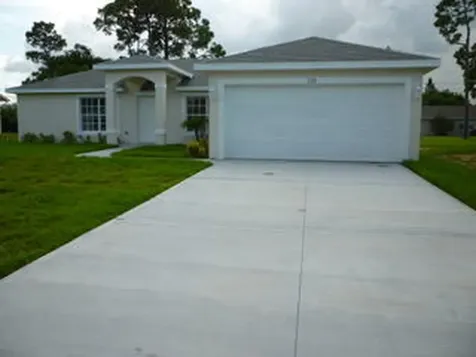 158 NW Byron Street Port St Lucie FL 34983