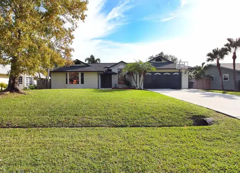 2455 SE Whitehorse Street Port St Lucie FL 34984